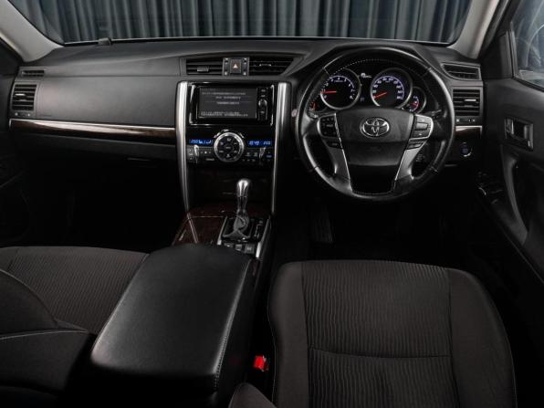 Toyota Mark X II Рестайлинг 2 с пробегом 2017 года, цена 2 675 000 рублей, 140297 км, седан, Автокод Объявления