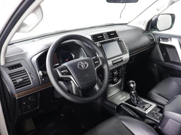 Toyota Land Cruiser Prado 150 Series Рестайлинг 2 с пробегом 2017 года, цена 4 890 000 рублей, 151094 км, внедорожник, Автокод Объявления