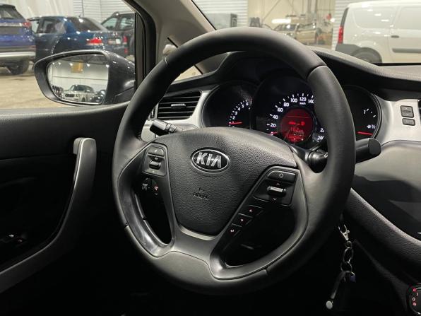 Kia Ceed II с пробегом 2012 года, цена 795 000 рублей, 123856 км, хэтчбек, Автокод Объявления