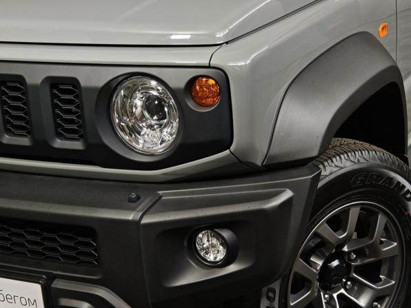 Suzuki Jimny IV с пробегом 2024 года, цена 3 650 000 рублей, 6018 км, внедорожник, Автокод Объявления