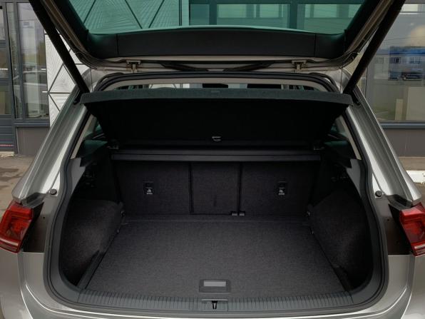 Volkswagen Tiguan II с пробегом 2019 года, цена 2 599 000 рублей, 131041 км, внедорожник, Автокод Объявления