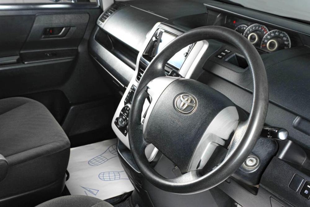 Toyota Noah II (R70) Тюмень  - изображение 8