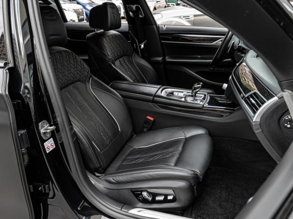 BMW 7 серии VI (G11/G12) Рестайлинг с пробегом 2020 года, цена 5 799 000 рублей, 149908 км, седан, Автокод Объявления
