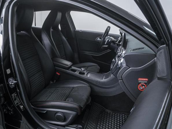 Mercedes-Benz GLA I (X156) Рестайлинг с пробегом 2018 года, цена 2 756 000 рублей, 78824 км, внедорожник, Автокод Объявления
