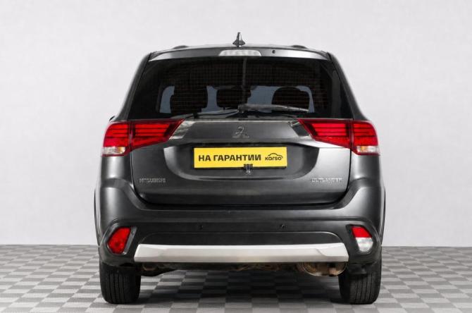 Mitsubishi Outlander III Рестайлинг с пробегом 2018 года, цена 1 729 000 рублей, 184000 км, внедорожник, Автокод Объявления