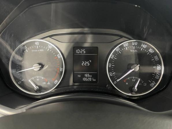 Skoda Octavia II (A5) Рестайлинг с пробегом 2011 года, цена 679 000 рублей, 186233 км, лифтбек, Автокод Объявления