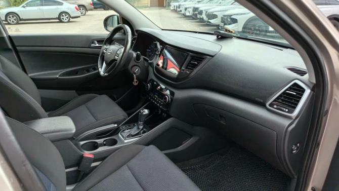 Hyundai Tucson III с пробегом 2016 года, цена 1 799 900 рублей, 100289 км, внедорожник, Автокод Объявления