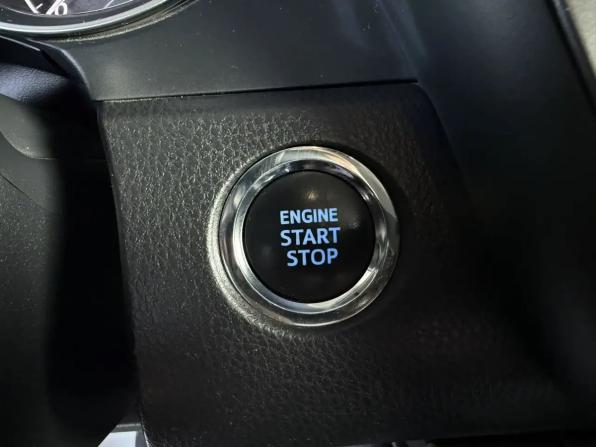 Toyota Camry VIII (XV70) с пробегом 2021 года, цена 3 189 000 рублей, 102608 км, седан, Автокод Объявления