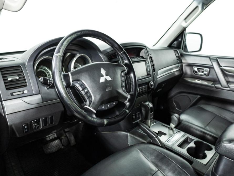 Mitsubishi Pajero IV Санкт-Петербург  - изображение 12