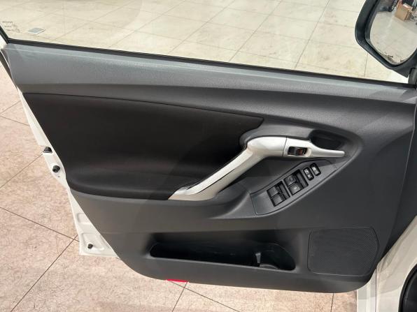Toyota Verso I с пробегом 2012 года, цена 829 000 рублей, 294213 км, компактвэн, Автокод Объявления