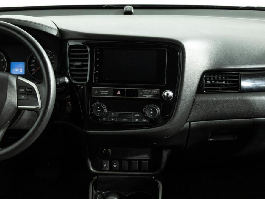 Mitsubishi Outlander III Рестайлинг 3 Санкт-Петербург  - изображение 14