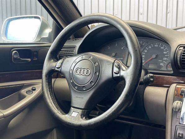 Audi A4 I (B5) Рестайлинг с пробегом 2000 года, цена 243 000 рублей, 345000 км, седан, Автокод Объявления