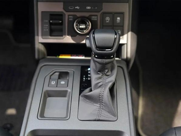 Новый Toyota Hilux IX 2026 года, цена 9 490 000 рублей, offers.body_type.unknown, Автокод Объявления