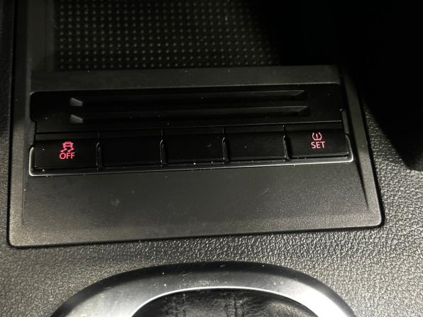 Volkswagen Touran I Рестайлинг 2 с пробегом 2012 года, цена 930 000 рублей, 229745 км, компактвэн, Автокод Объявления