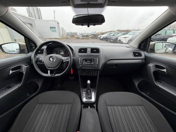 Volkswagen Polo V Рестайлинг с пробегом 2016 года, цена 945 000 рублей, 116000 км, седан, Автокод Объявления