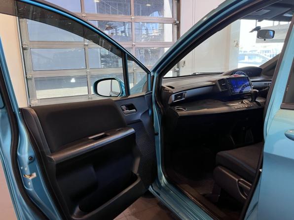 Honda Freed I с пробегом 2010 года, цена 1 020 000 рублей, 187871 км, компактвэн, Автокод Объявления