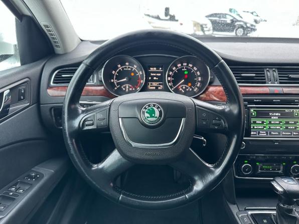 Skoda Superb II с пробегом 2012 года, цена 799 000 рублей, 143182 км, лифтбек, Автокод Объявления