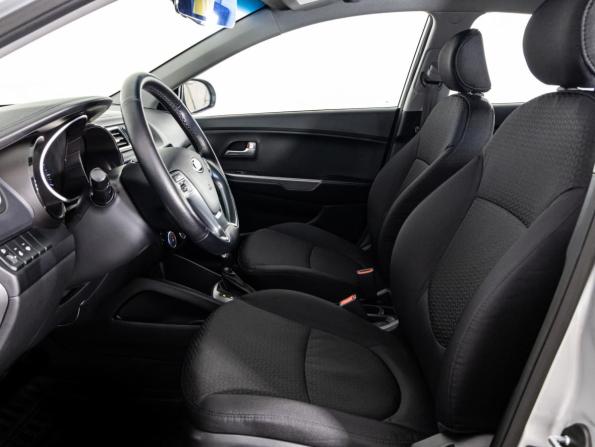 Kia Rio III Рестайлинг с пробегом 2016 года, цена 1 299 000 рублей, 33291 км, седан, Автокод Объявления
