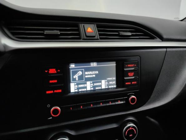 Kia Rio IV Рестайлинг с пробегом 2021 года, цена 1 780 000 рублей, 71000 км, хэтчбек, Автокод Объявления