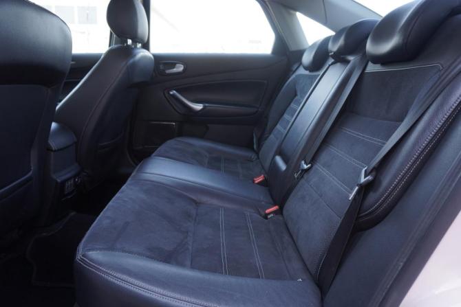 Ford Mondeo IV Рестайлинг с пробегом 2010 года, цена 819 000 рублей, 212069 км, седан, Автокод Объявления