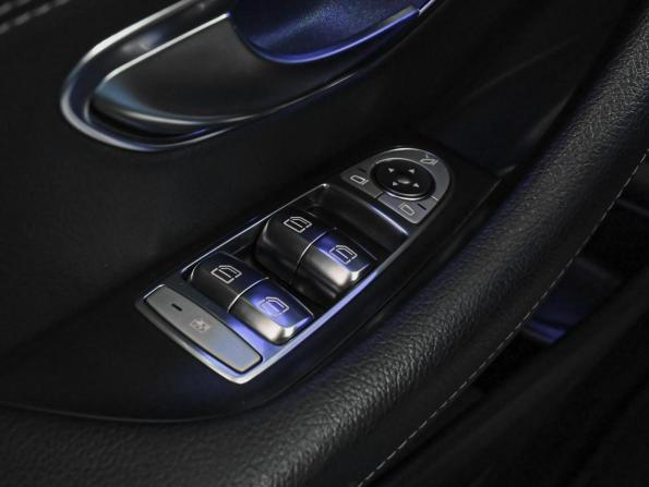 Mercedes-Benz E-Класс V (W213 S213 C238) с пробегом 2019 года, цена 3 098 000 рублей, 107979 км, седан, Автокод Объявления