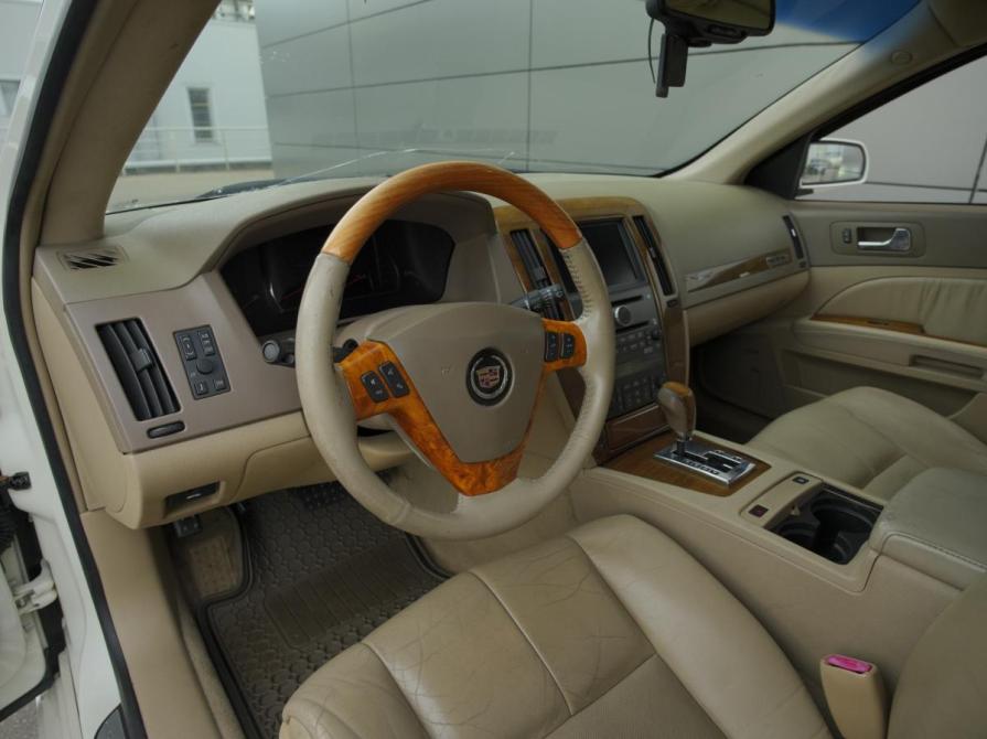 Cadillac STS I Москва  - изображение 24
