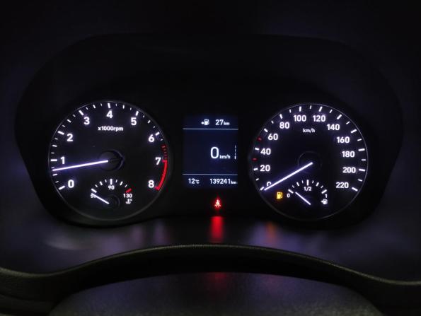 Hyundai Solaris II с пробегом 2017 года, цена 1 036 000 рублей, 139241 км, седан, Автокод Объявления