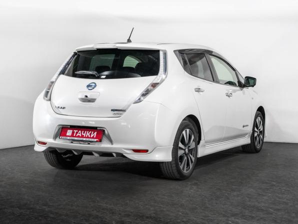 Nissan Leaf I (ZE0/AZE0) с пробегом 2017 года, цена 1 060 000 рублей, 127118 км, хэтчбек, Автокод Объявления