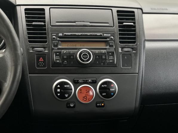 Nissan Tiida I Рестайлинг с пробегом 2010 года, цена 700 000 рублей, 142722 км, хэтчбек, Автокод Объявления