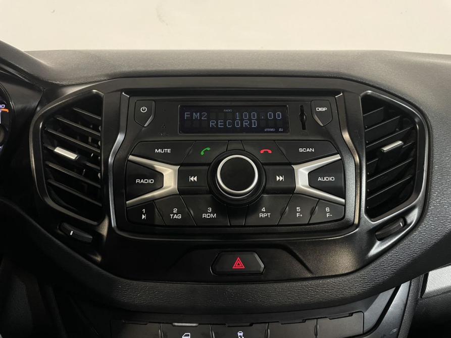 Lada (ВАЗ) Vesta I Великий Новгород  - изображение 13