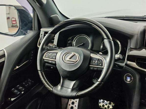 Lexus LX III Рестайлинг 2 с пробегом 2021 года, цена 9 599 000 рублей, 151495 км, внедорожник, Автокод Объявления