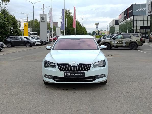Skoda Superb III с пробегом 2016 года, цена 1 580 000 рублей, 247892 км, лифтбек, Автокод Объявления