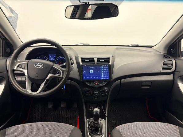 Hyundai Solaris I с пробегом 2013 года, цена 725 000 рублей, 125098 км, седан, Автокод Объявления
