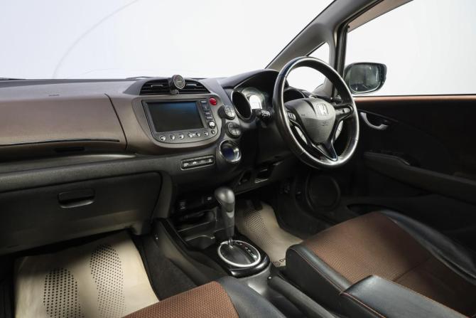 Honda Fit Shuttle I с пробегом 2012 года, цена 1 069 000 рублей, 166000 км, универсал, Автокод Объявления