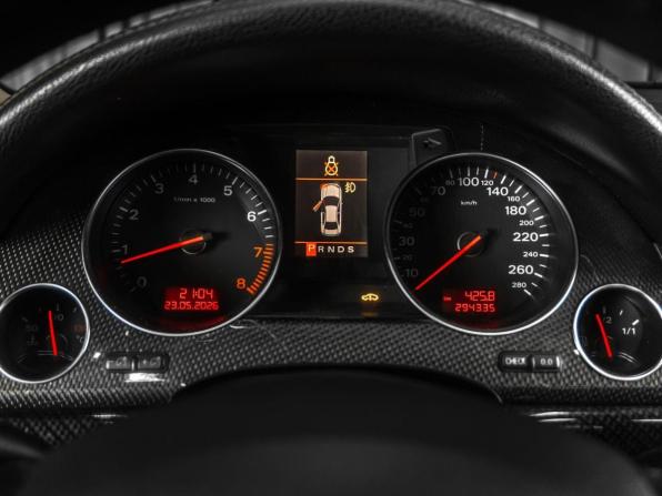 Audi A8 II (D3) Рестайлинг с пробегом 2006 года, цена 1 519 000 рублей, 294335 км, седан, Автокод Объявления