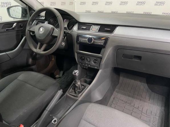 Skoda Rapid I с пробегом 2017 года, цена 939 000 рублей, 135720 км, лифтбек, Автокод Объявления