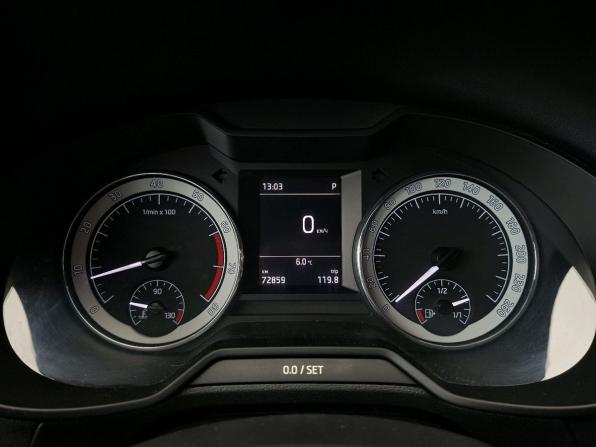 Skoda Octavia III (A7) Рестайлинг с пробегом 2018 года, цена 2 333 000 рублей, 72856 км, лифтбек, Автокод Объявления