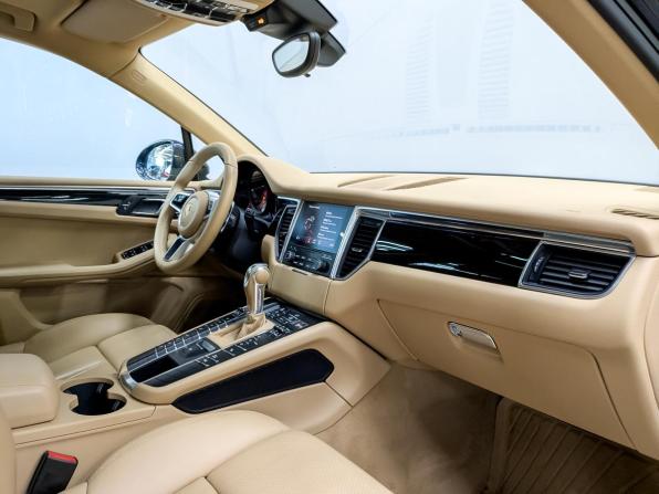 Porsche Macan I с пробегом 2016 года, цена 4 550 000 рублей, 48614 км, внедорожник, Автокод Объявления