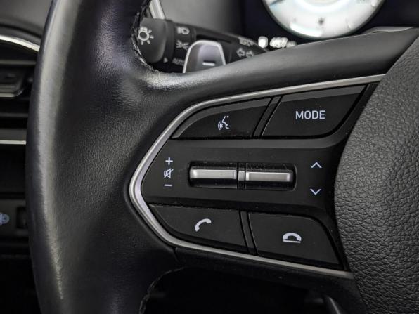 Hyundai Santa Fe IV Рестайлинг с пробегом 2022 года, цена 4 350 000 рублей, 51943 км, внедорожник, Автокод Объявления