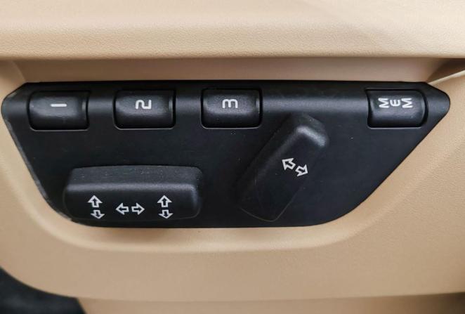 Land Rover Discovery III с пробегом 2006 года, цена 950 000 рублей, 242699 км, внедорожник, Автокод Объявления