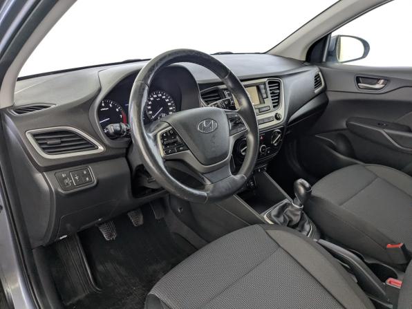 Hyundai Solaris II с пробегом 2017 года, цена 1 150 000 рублей, 110581 км, седан, Автокод Объявления