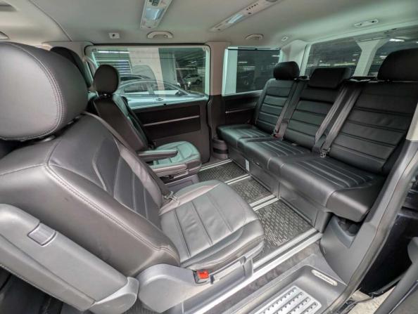 Volkswagen Multivan T6 Рестайлинг с пробегом 2019 года, цена 4 875 000 рублей, 156768 км, минивэн, Автокод Объявления