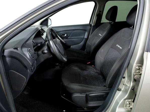 Renault Sandero II с пробегом 2018 года, цена 898 000 рублей, 170204 км, хэтчбек, Автокод Объявления