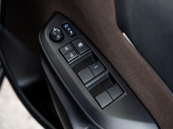 Toyota Yaris Cross с пробегом 2021 года, цена 1 950 000 рублей, 44587 км, внедорожник, Автокод Объявления