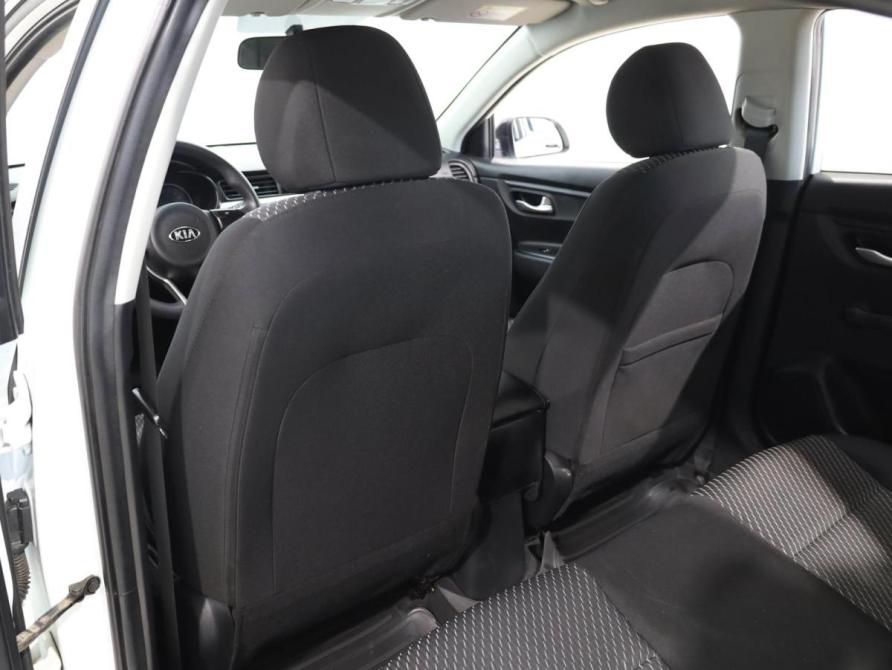 Kia Rio IV Ростов-на-Дону  - изображение 11