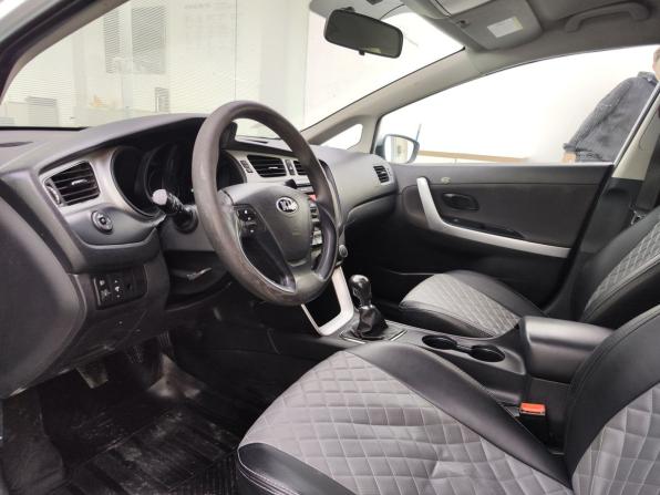 Kia Ceed II с пробегом 2013 года, цена 795 000 рублей, 186000 км, универсал, Автокод Объявления