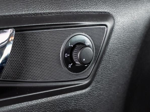 Skoda Yeti I Рестайлинг с пробегом 2016 года, цена 1 445 000 рублей, 186507 км, внедорожник, Автокод Объявления