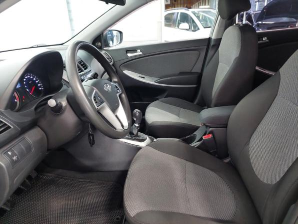 Hyundai Solaris I с пробегом 2012 года, цена 650 000 рублей, 187460 км, хэтчбек, Автокод Объявления