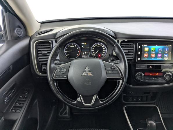 Mitsubishi Outlander III Рестайлинг 3 с пробегом 2019 года, цена 2 390 000 рублей, 53425 км, внедорожник, Автокод Объявления