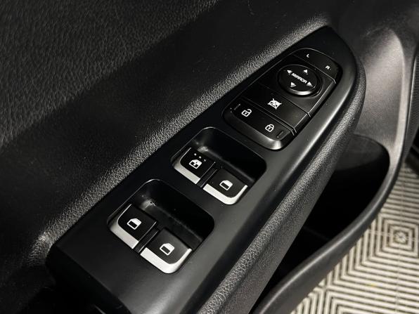 Kia Rio IV с пробегом 2018 года, цена 1 240 000 рублей, 200000 км, седан, Автокод Объявления
